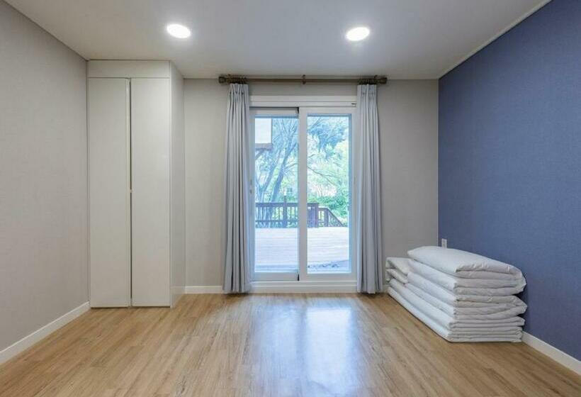 家庭间, Camp Jirisan Parkview