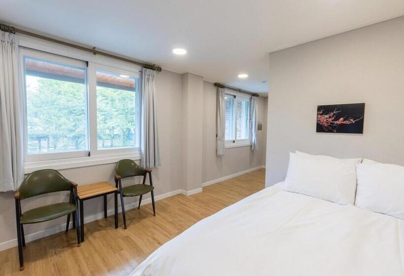 基本间, Camp Jirisan Parkview