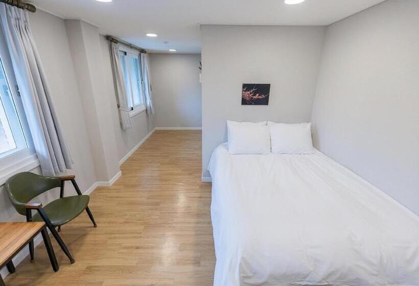 基本间, Camp Jirisan Parkview