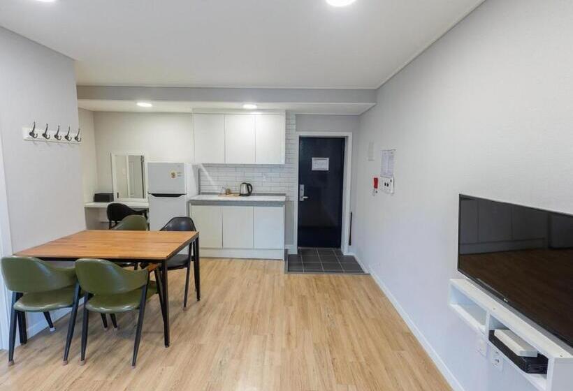 家庭间, Camp Jirisan Parkview