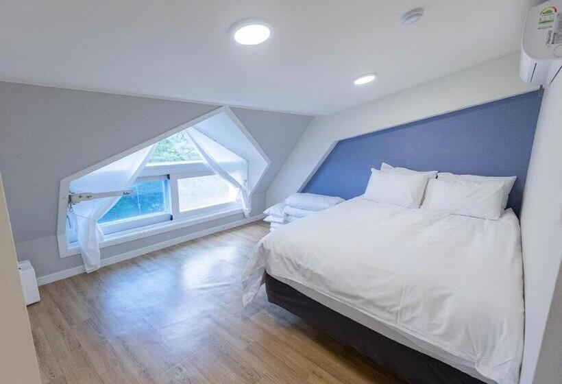 家庭间, Camp Jirisan Parkview