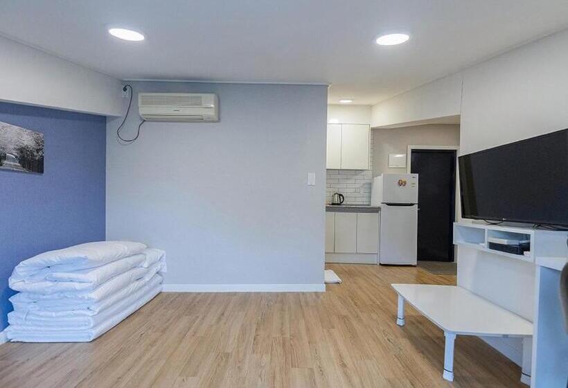 Семейное Студио, Camp Jirisan Parkview