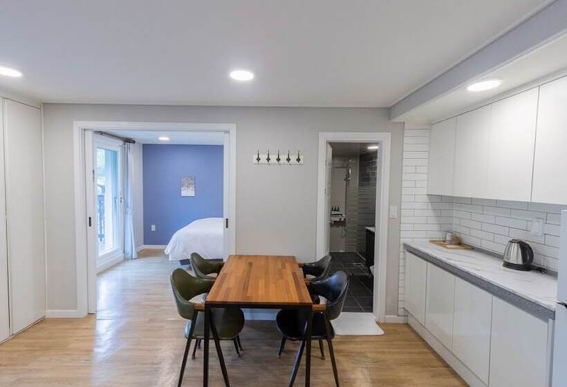 家庭间, Camp Jirisan Parkview