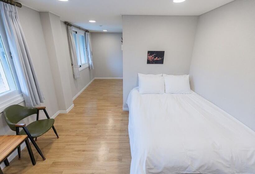 Номер Стандарт, Camp Jirisan Parkview