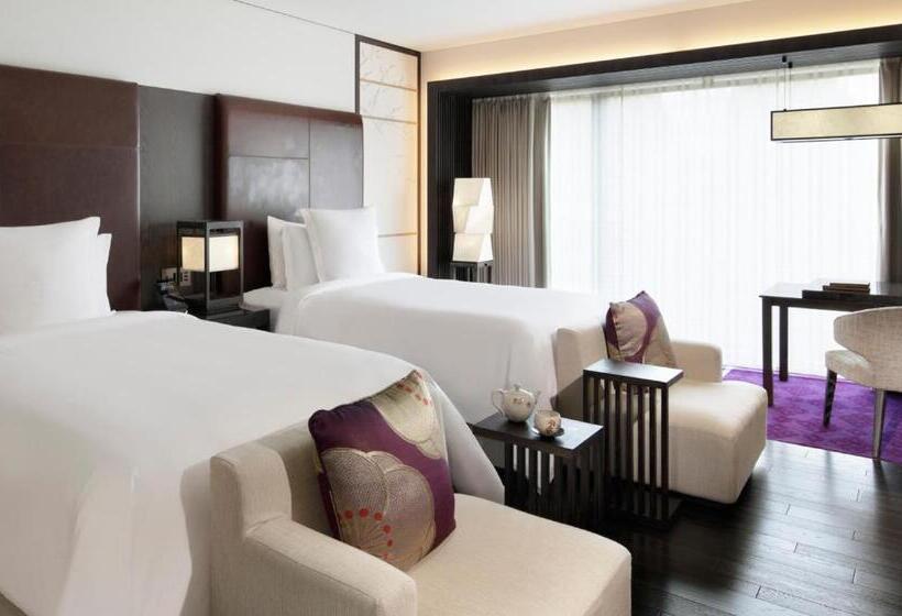 اتاق پریمیوم با چشمانداز باغ, Four Seasons Hotel Kyoto