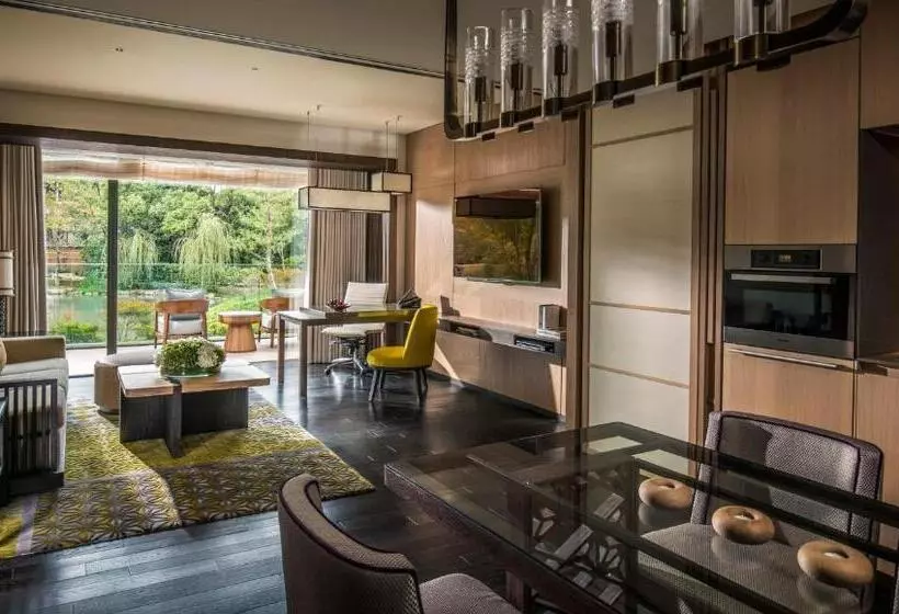 庭の見える1ベッドルームアパートメント, Four Seasons Hotel Kyoto
