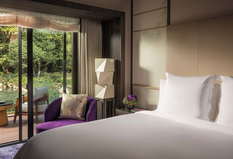 سوییت اجرایی, Four Seasons Hotel Kyoto