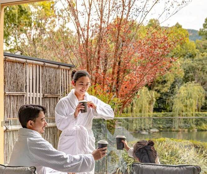 سوئیت با تخت بزرگ, Four Seasons Hotel Kyoto