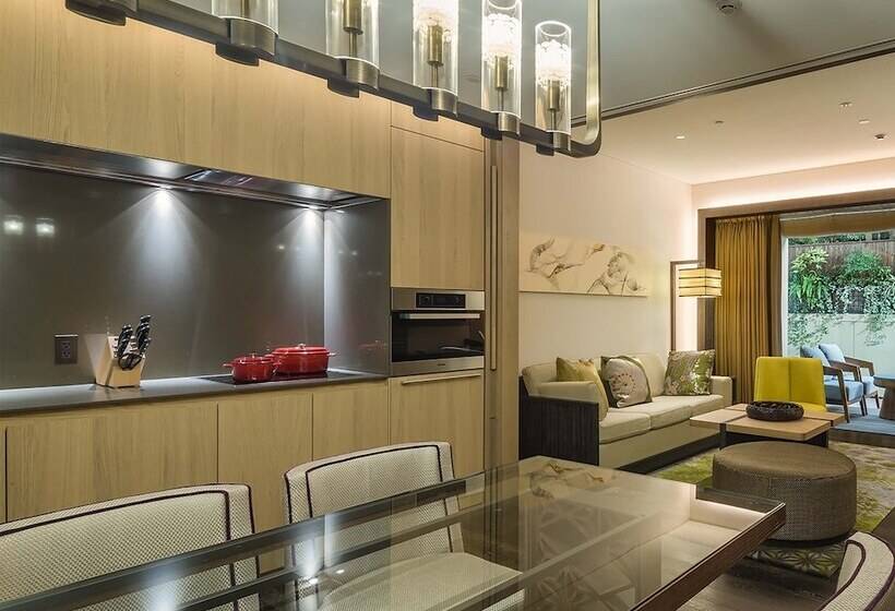 Люкс Кровать Кинг, Four Seasons Hotel Kyoto
