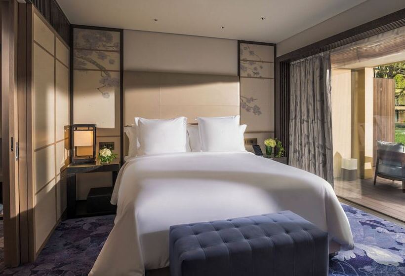 سوئیت با تخت بزرگ, Four Seasons Hotel Kyoto