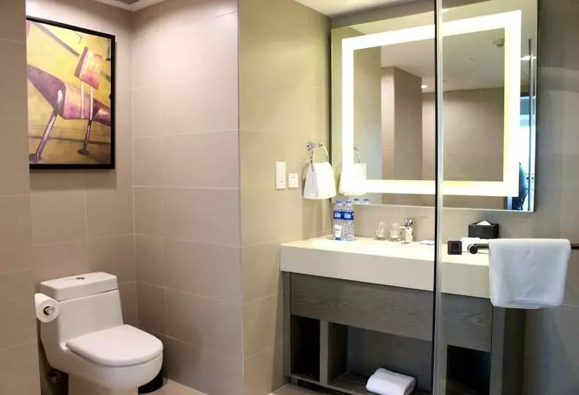 اتاق استاندارد با تخت بزرگ, Hyatt Place Shenzhen Airport