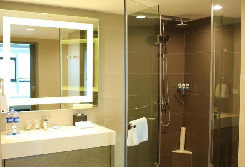 キングサイズベッドのスタンダードルーム, Hyatt Place Shenzhen Airport