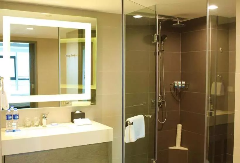 اتاق استاندارد با تخت بزرگ, Hyatt Place Shenzhen Airport