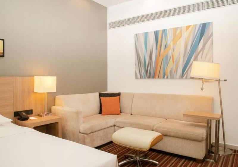 キングサイズベッドのスタンダードルーム, Hyatt Place Shenzhen Airport