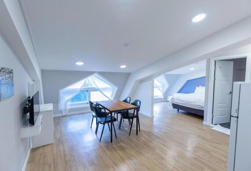 家庭间, Camp Jirisan Parkview