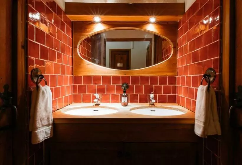 ファミリールーム, Langley Hotel La Vieille Ferme