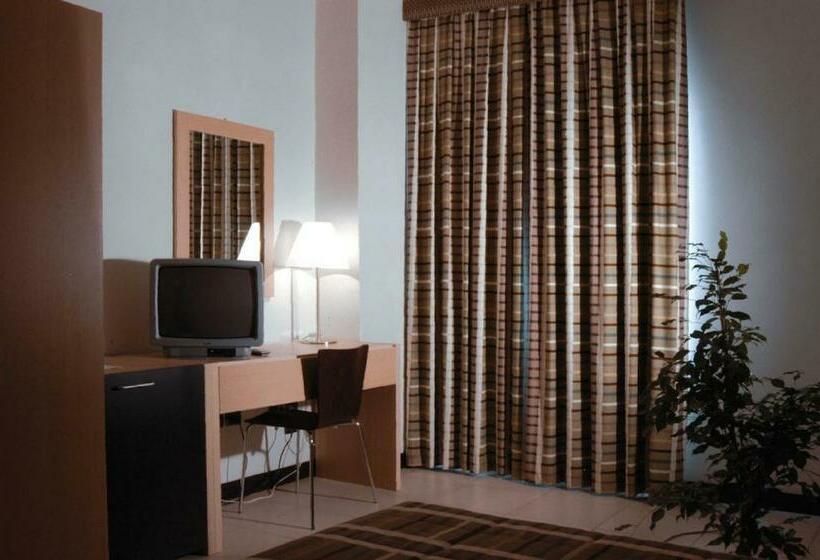 Номер Стандарт, Santo Stefano