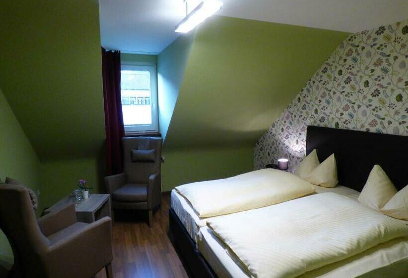 Номер Стандарт, Zum Kronprinzen Hotel Garni