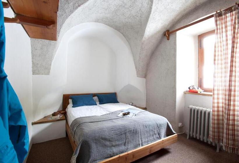 غرفة أساسية, Langley Hotel La Vieille Ferme