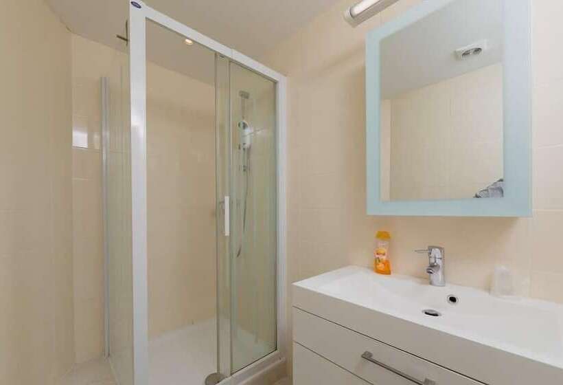 חדר סטנדרט, Motel D Ornex