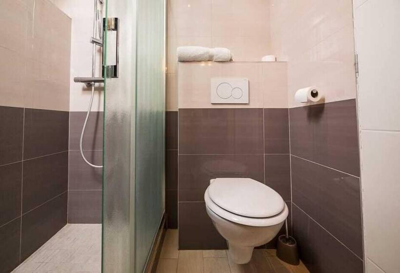 חדר סטנדרט, Motel D Ornex