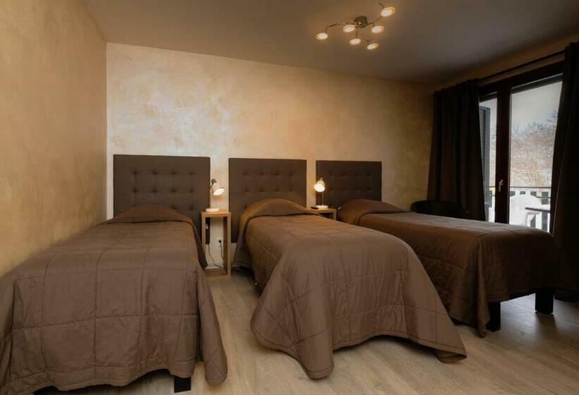 חדר סטנדרט לשלושה, Motel D Ornex