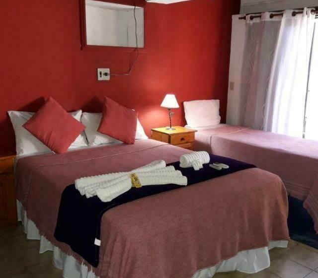Семейный Номер Вид на Сад, Petit Hotel Caraguata