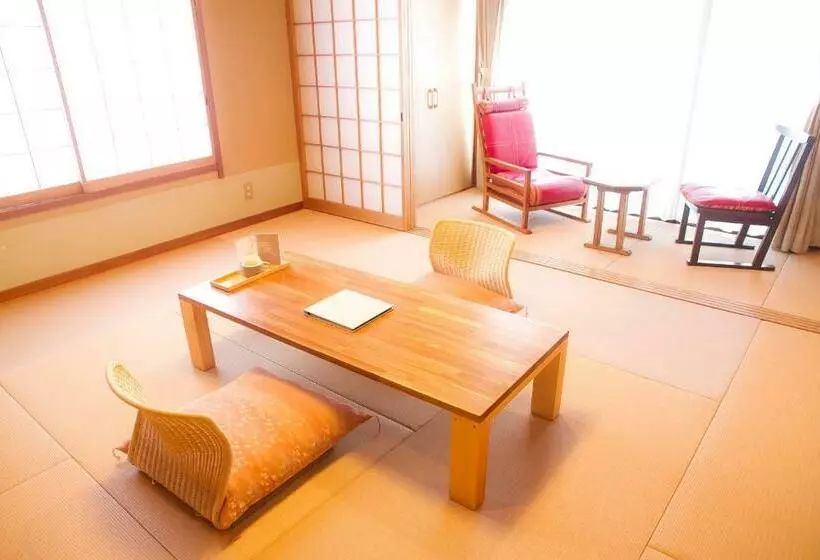 バス共有のスタンダードルーム, Yugawara Retreat Goen No Mori