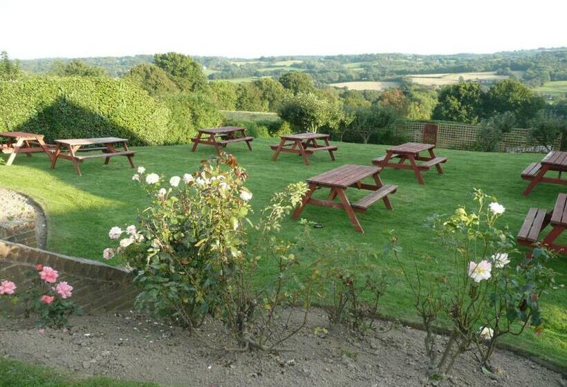 חדר סטנדרט נוף לגינה, The Bear Inn And Burwash Motel