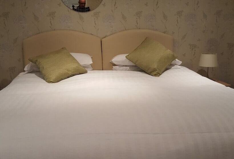 Номер Стандарт, The Bear Inn And Burwash Motel