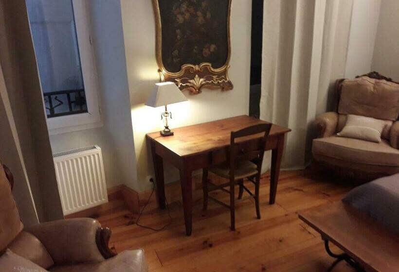 חדר קומפורט לשלושה, Chambres D Hotes Belle Occitane