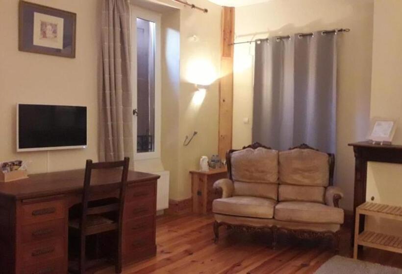 חדר משפחתי, Chambres D Hotes Belle Occitane