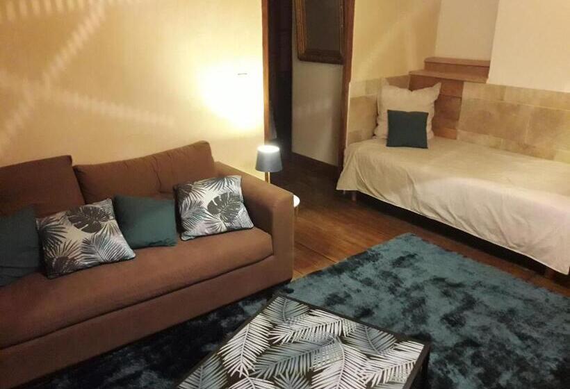 סוויטה נוף להרים, Chambres D Hotes Belle Occitane