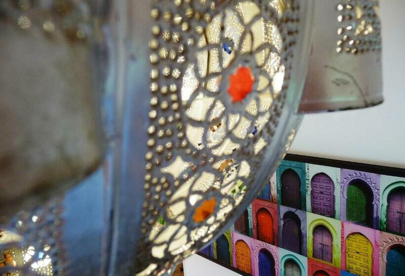 プールの見えるスタンダードトリプルルーム, La Bastide Des Selves