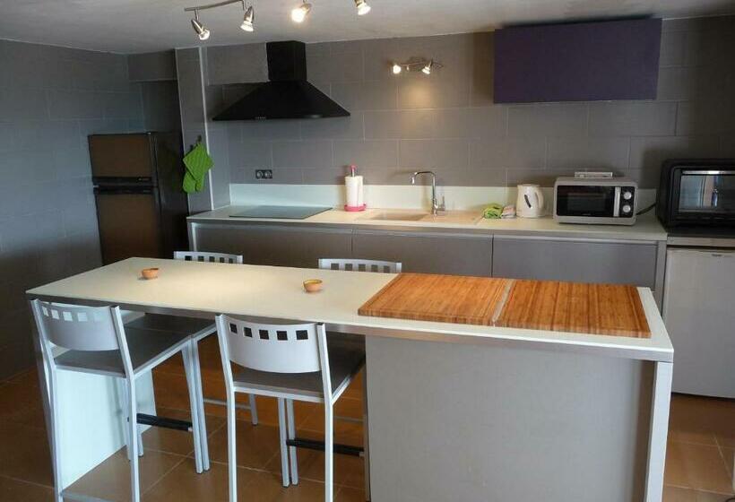 プールの見えるスタンダードトリプルルーム, La Bastide Des Selves