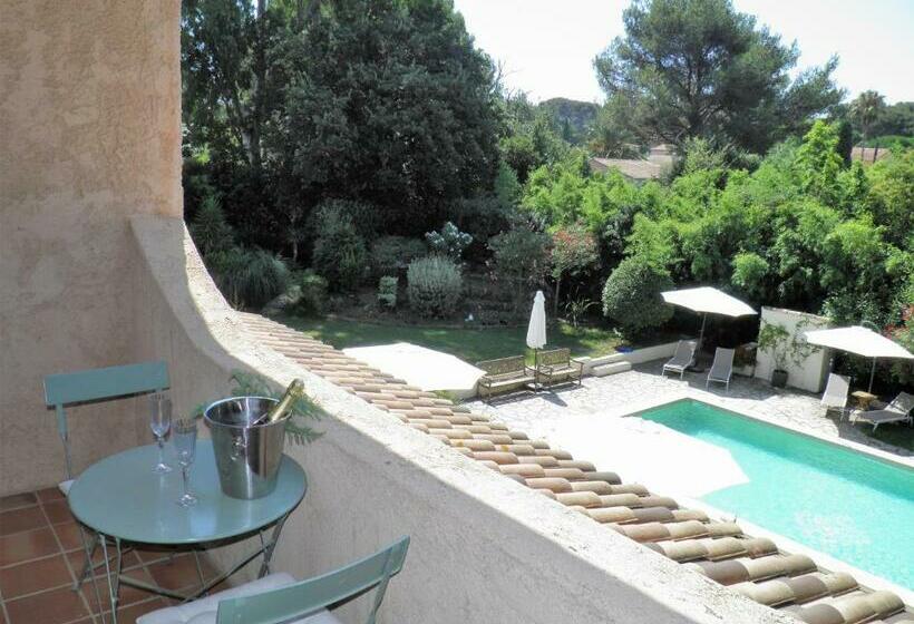 Номер Deluxe с Балконом, La Bastide Du Bouchou