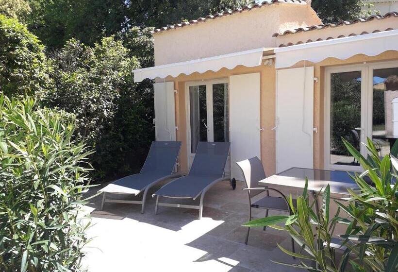 Студия Стандарт, La Bastide Du Bouchou