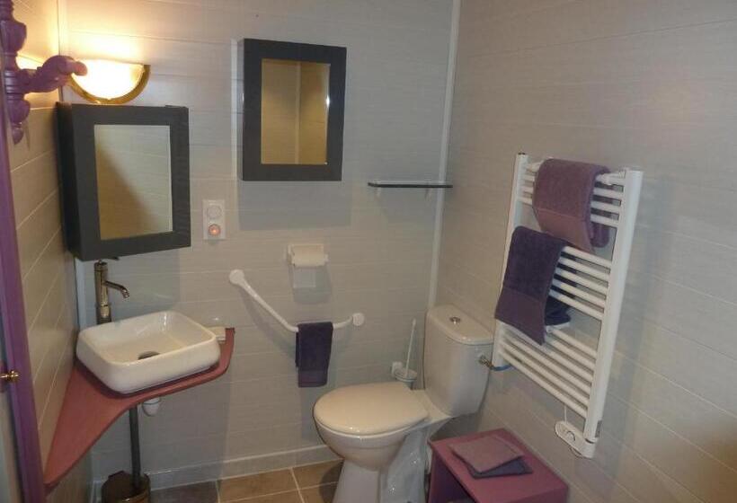 חדר בסיסי, Les Bruyères Du Mont