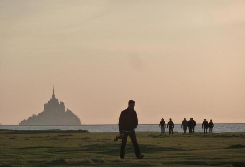 חדר בסיסי, Les Bruyères Du Mont