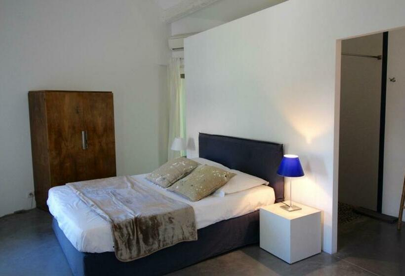 غرفة سوبيريور, Les Esplanes