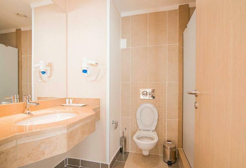 اتاق لوکس, Alau