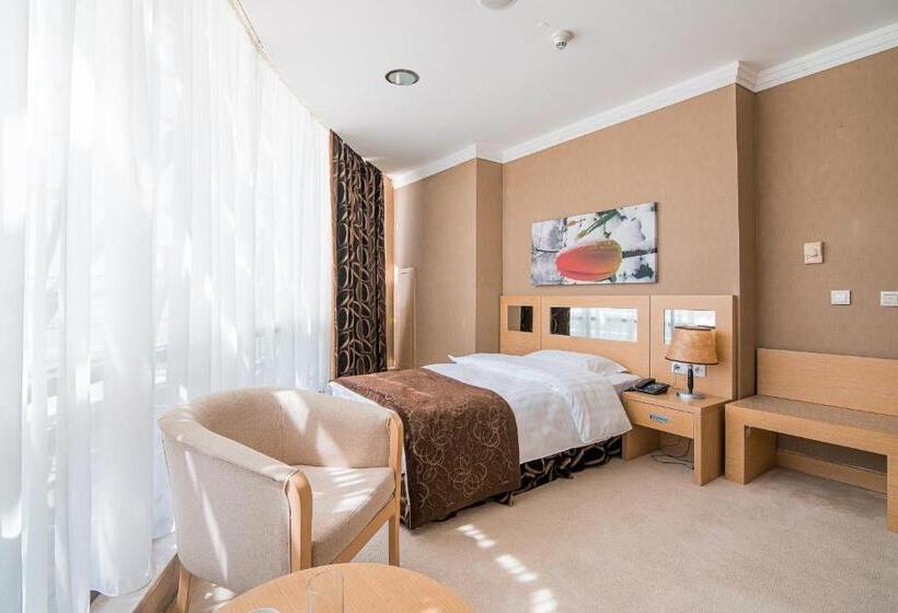 اتاق سوپریور, Alau