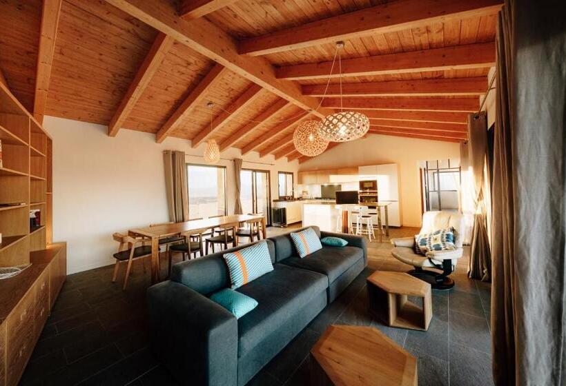 1 Bedroom Penthouse Apartment, Citta Di Lume Suites & Lofts