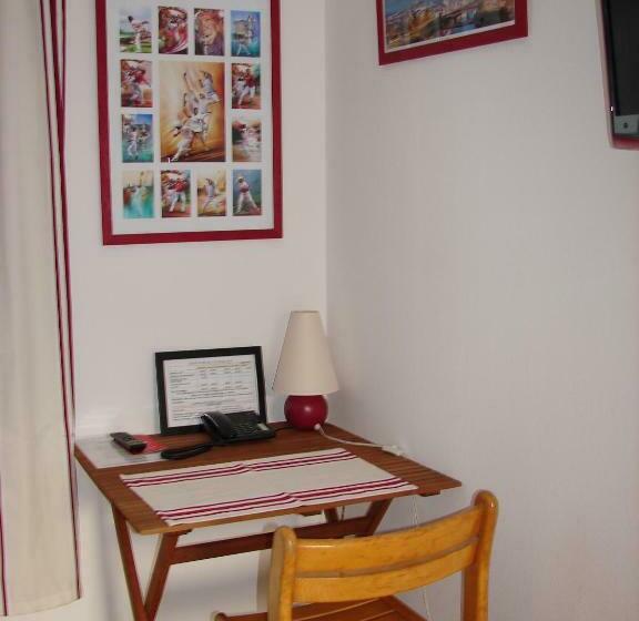 レイクビュースタンダードルーム, Hôtel Restaurant Le Relais De L'estuaire