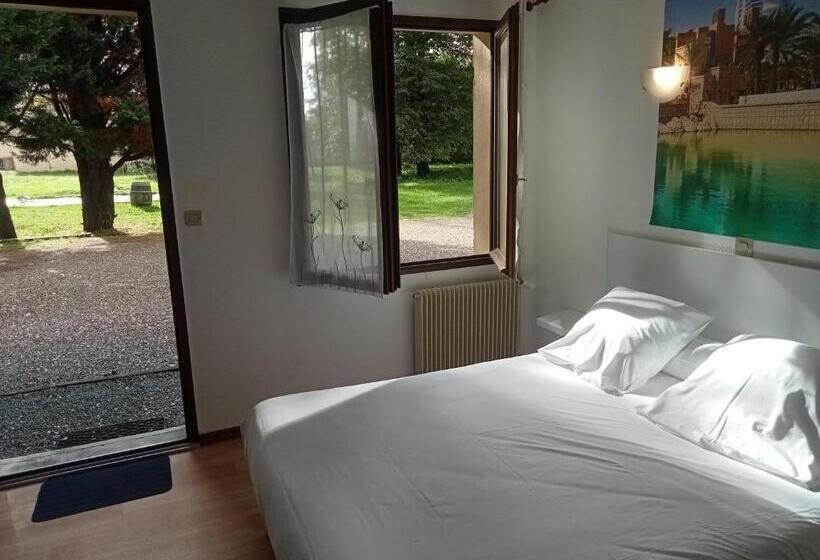 스탠다드 룸 가든 전망, Hôtel Restaurant Le Relais De L'estuaire