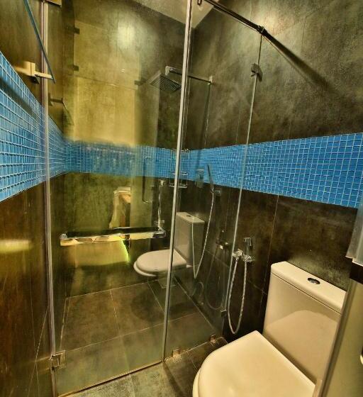 デラックスルーム, R Degrees