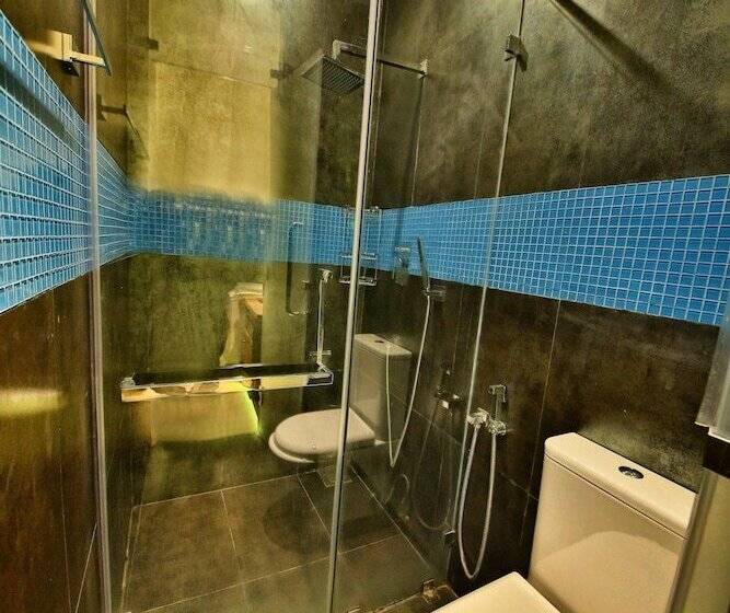 デラックスルーム, R Degrees