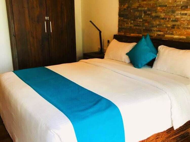 デラックスルーム, R Degrees