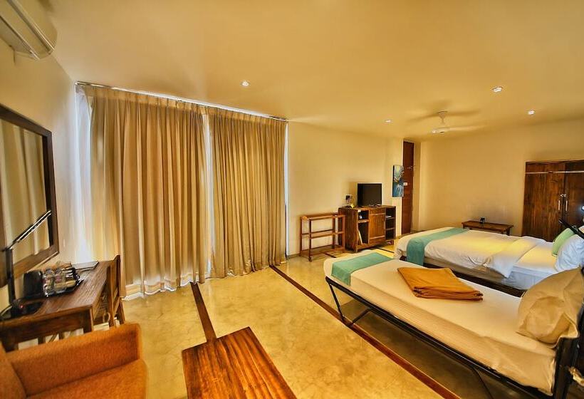 デラックスルーム, R Degrees