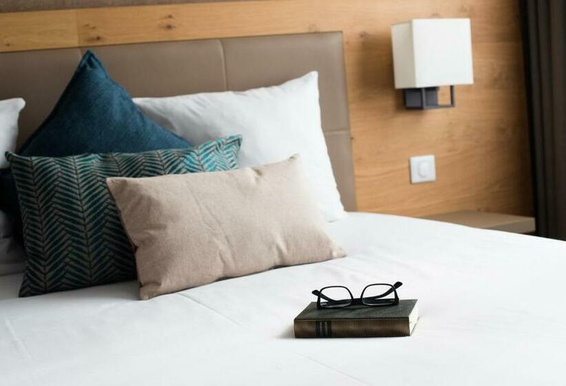 Номер Superior, Le Lodge Brit Hotel Strasbourg Zenith